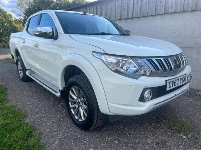 MITSUBISHI L200 2.4 DI-D DC Warrior 4WD Euro 6 4dr