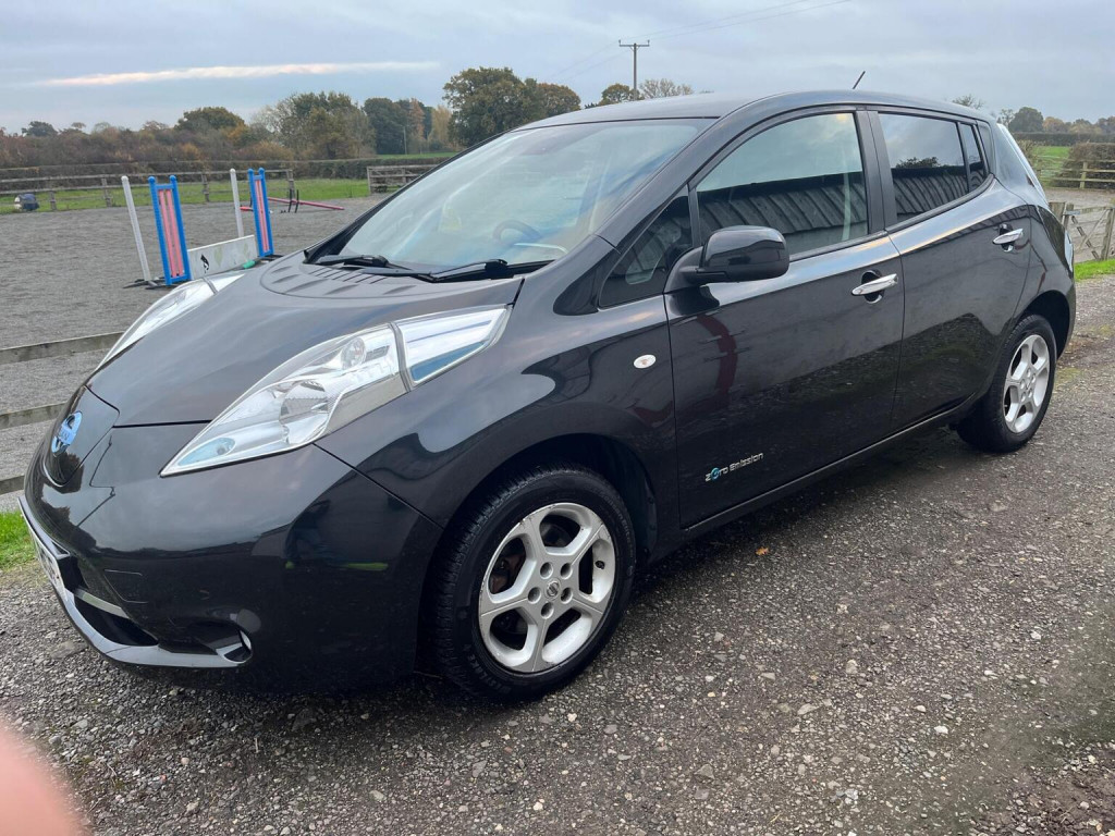 NISSAN LEAF