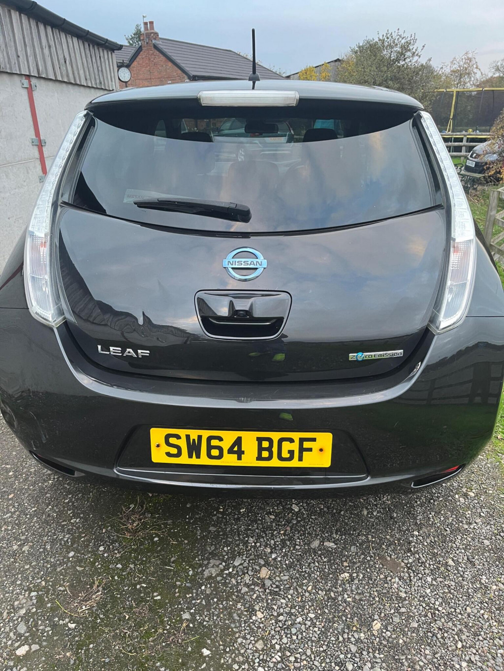 NISSAN LEAF