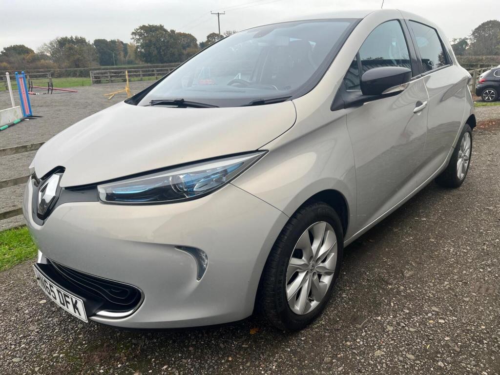 RENAULT ZOE