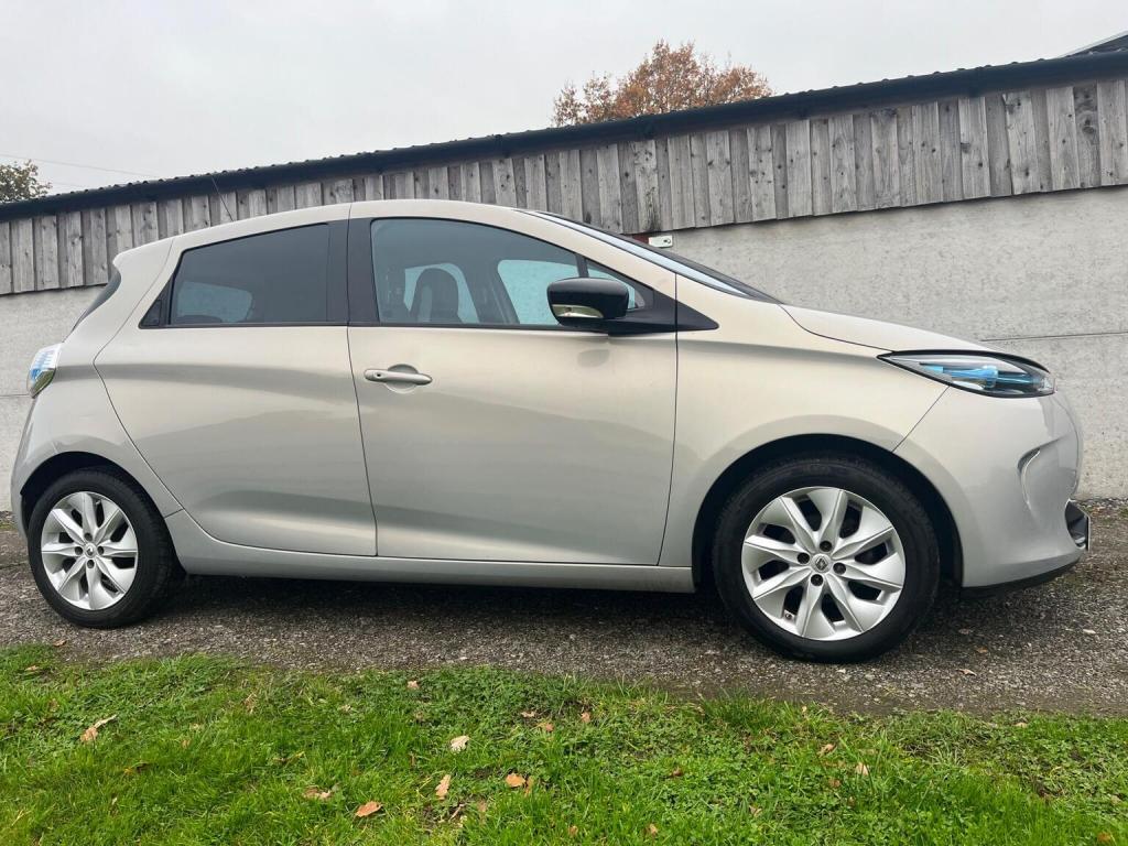RENAULT ZOE