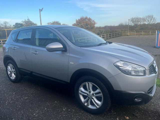 NISSAN QASHQAI 1.6 Acenta 2WD Euro 5 (s/s) 5dr