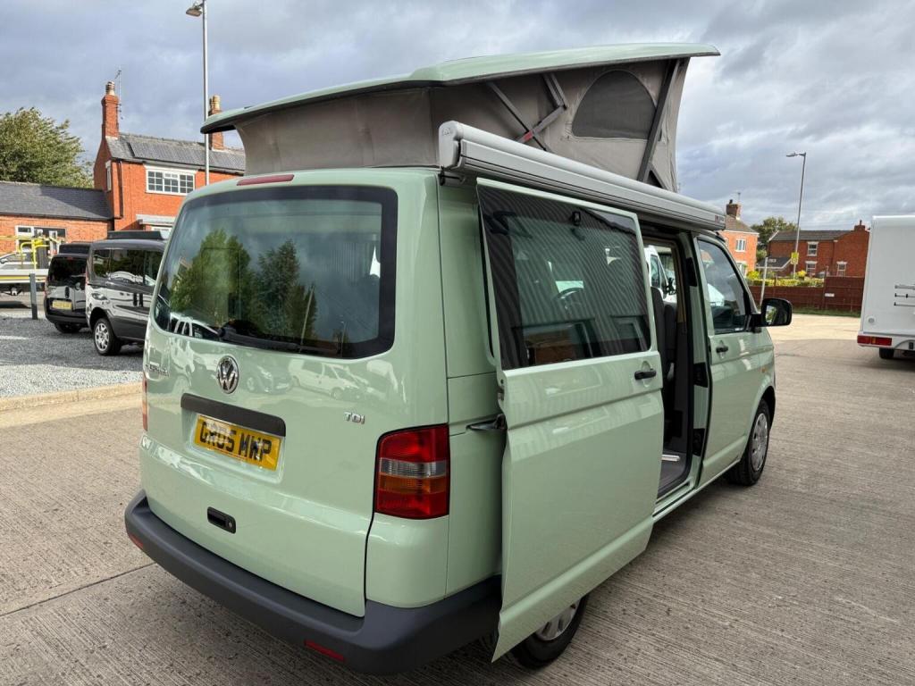 VOLKSWAGEN CAMPERVAN