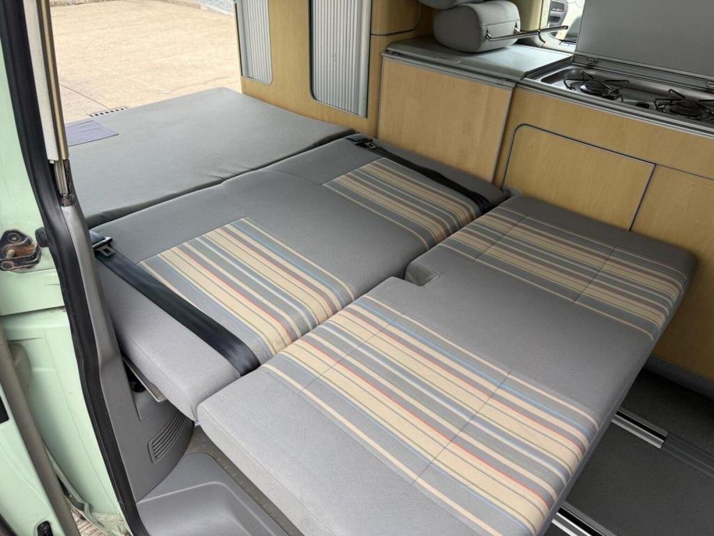 VOLKSWAGEN CAMPERVAN