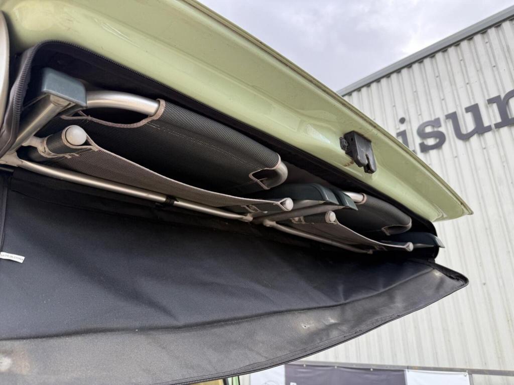 VOLKSWAGEN CAMPERVAN