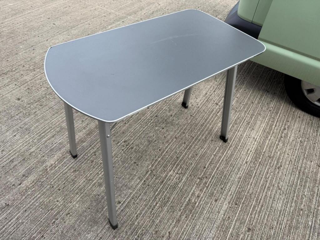 VOLKSWAGEN CAMPERVAN