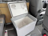 VOLKSWAGEN CAMPERVAN