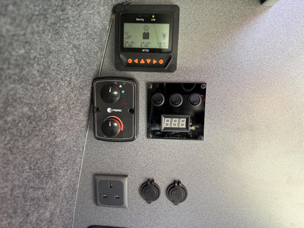 VOLKSWAGEN CADDY CAMPER