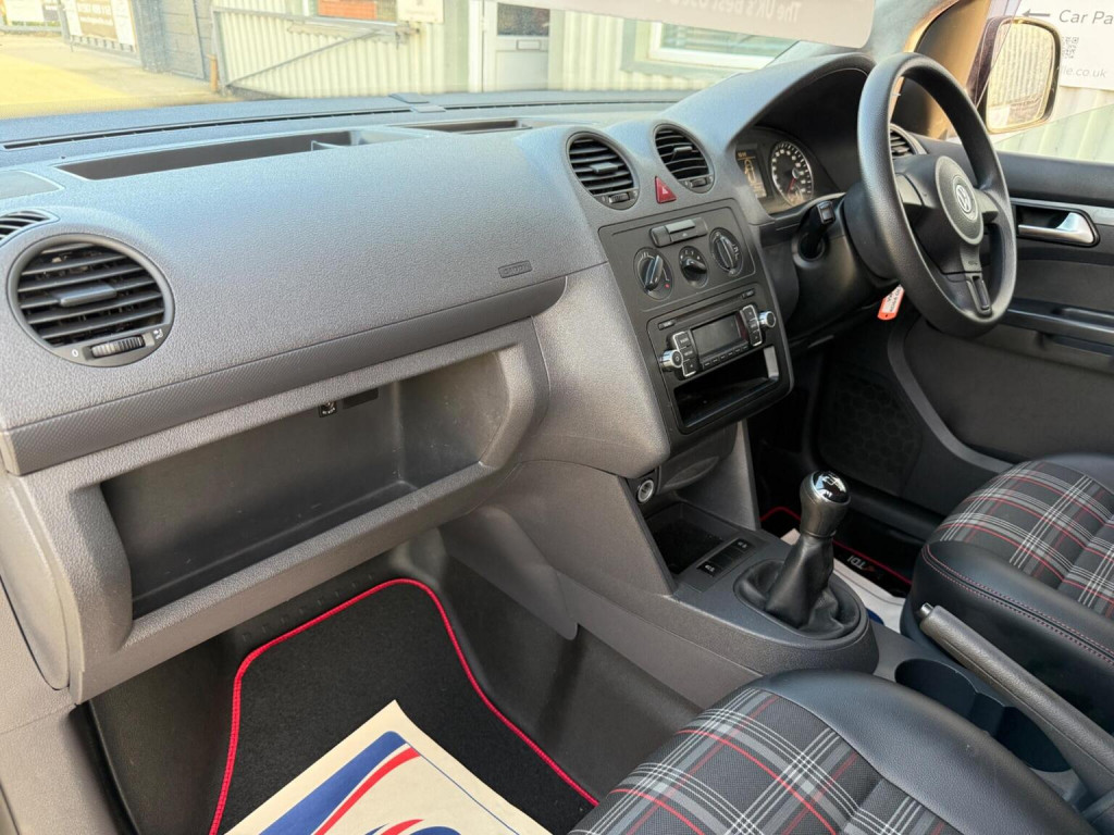 VOLKSWAGEN CADDY CAMPER