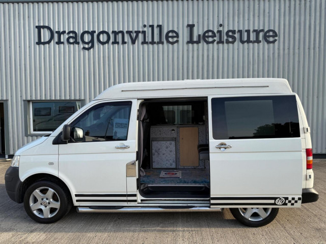 VOLKSWAGEN T5 CAMPERVAN