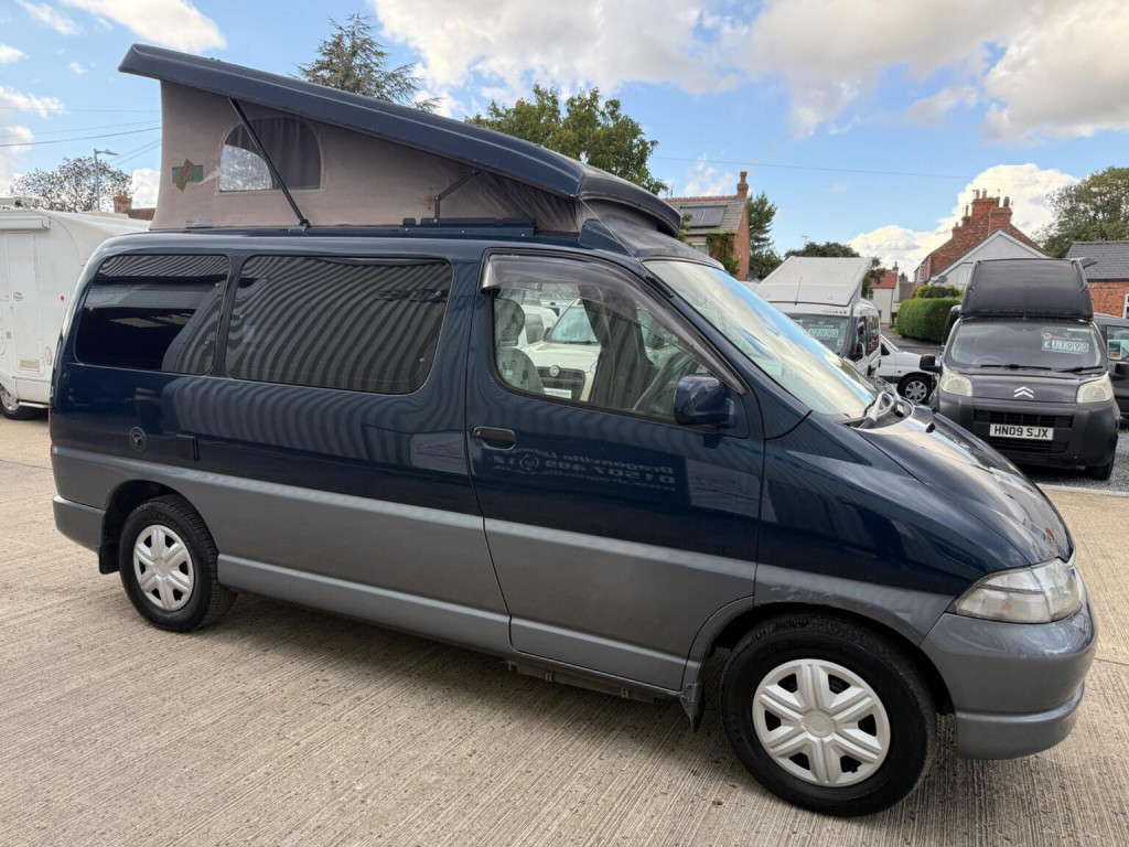 TOYOTA GRANVIA