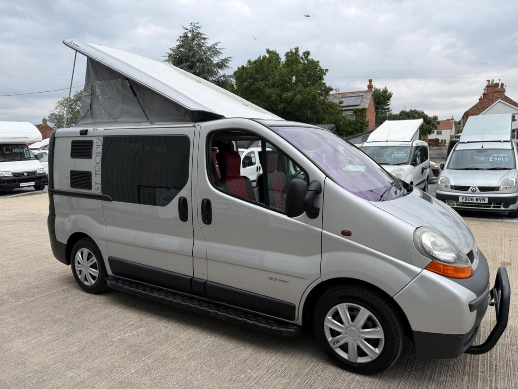 RENAULT TRAFIC