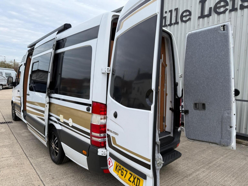 MERCEDES-BENZ SPRINTER