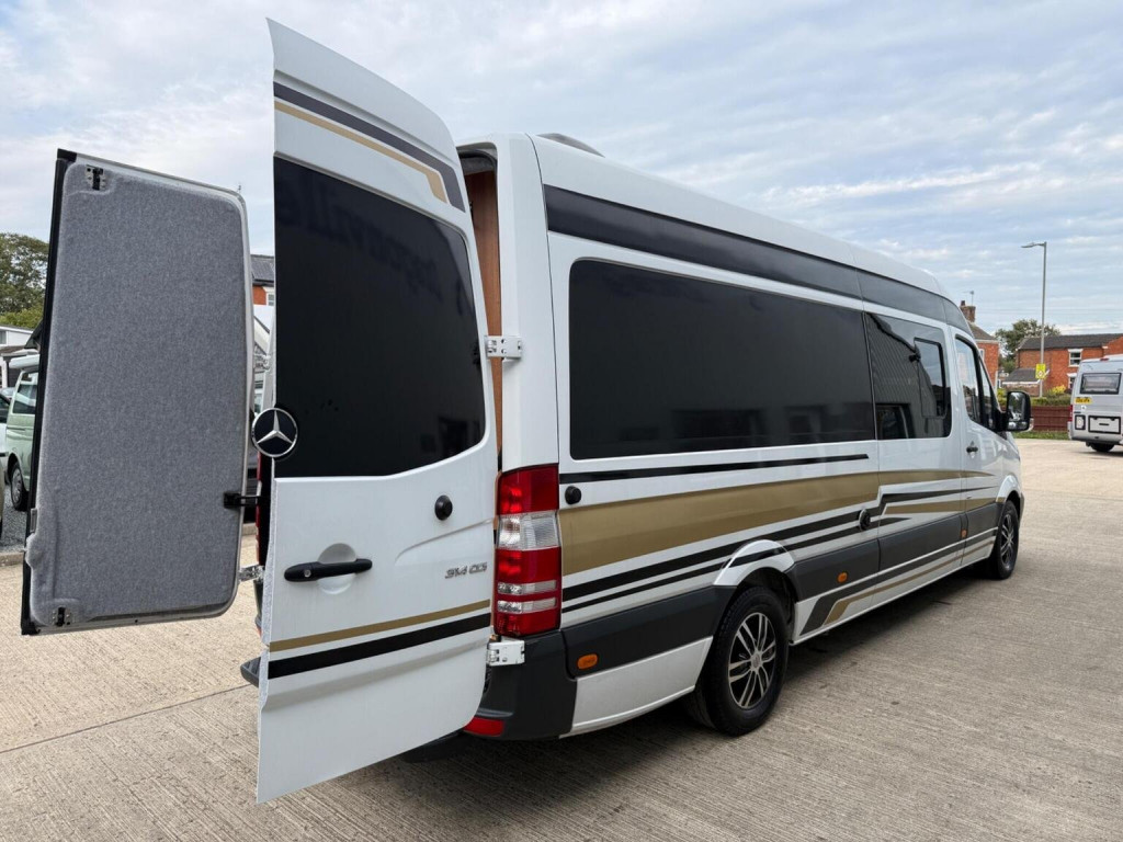 MERCEDES-BENZ SPRINTER