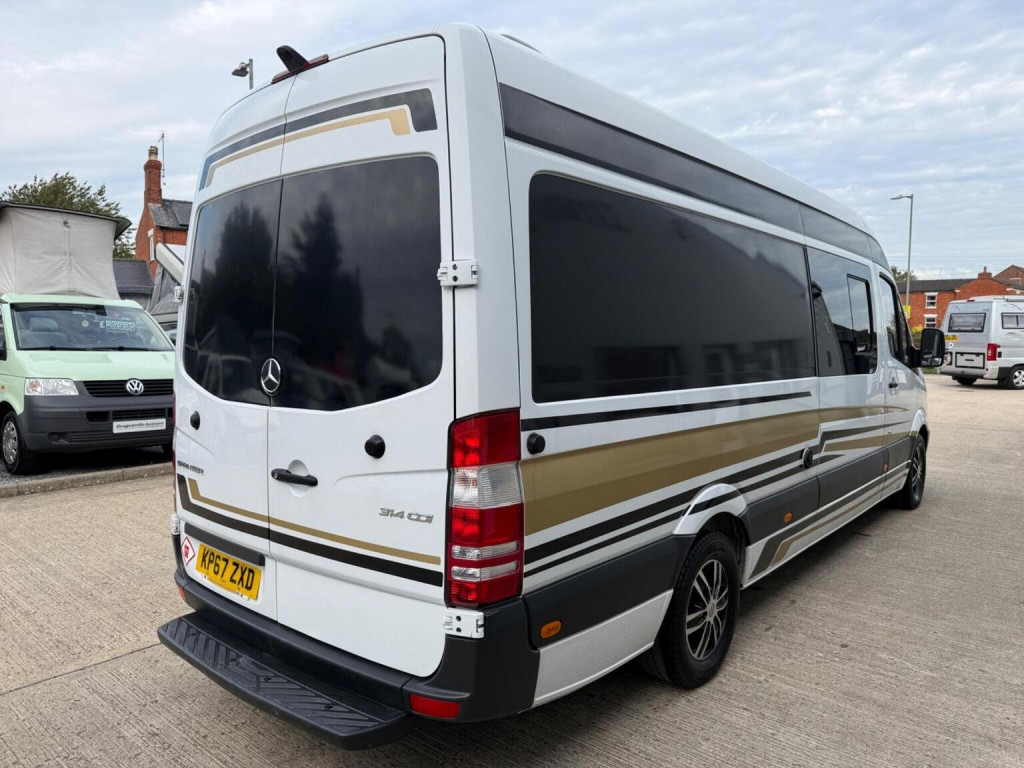 MERCEDES-BENZ SPRINTER