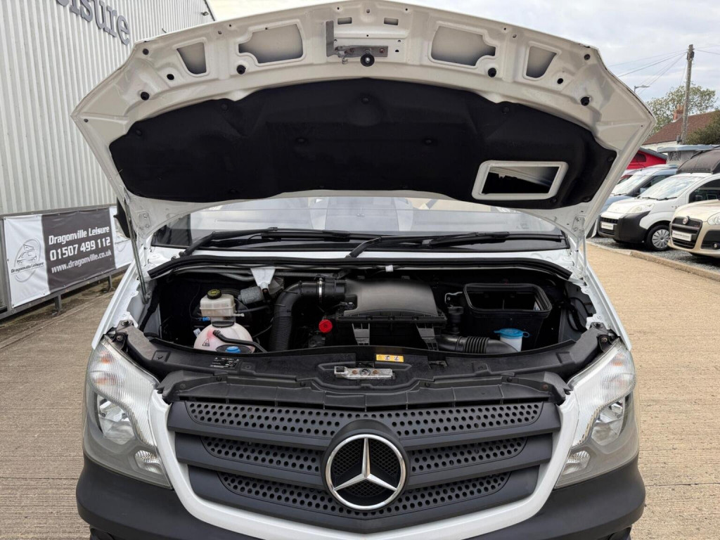 MERCEDES-BENZ SPRINTER