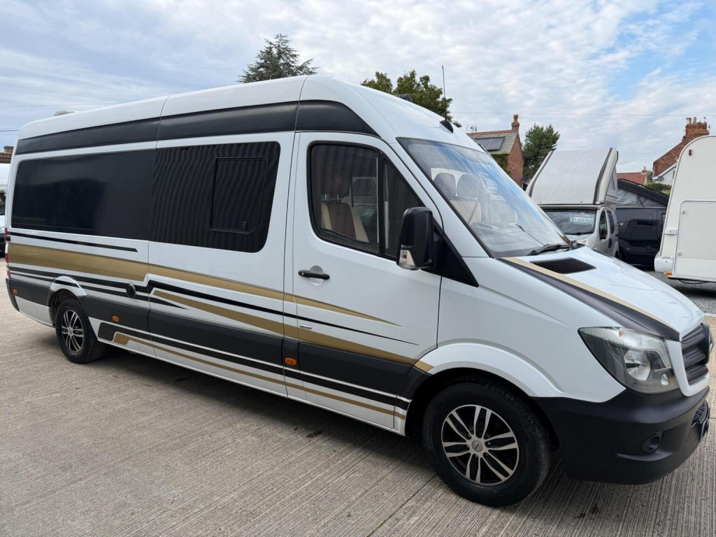 MERCEDES-BENZ SPRINTER