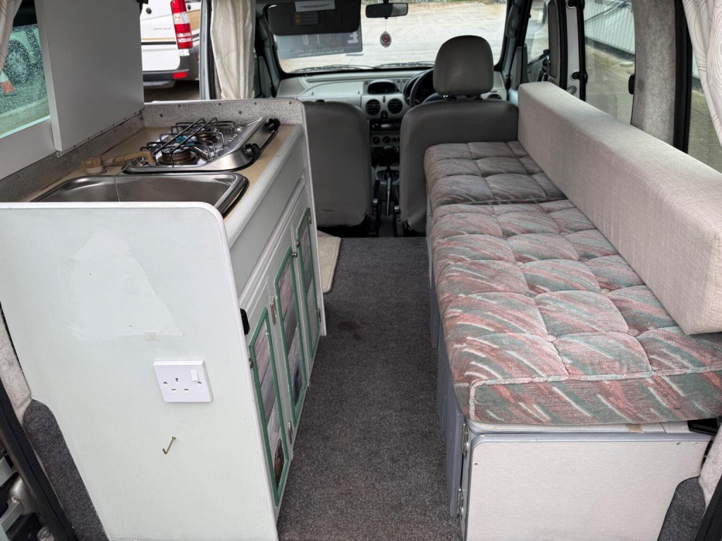 RENAULT ACROSS FREEDOM