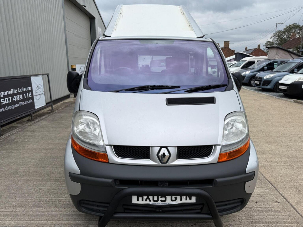 RENAULT TRAFIC