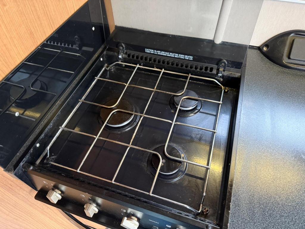 AUTO-TRAIL TRIBUTE 615