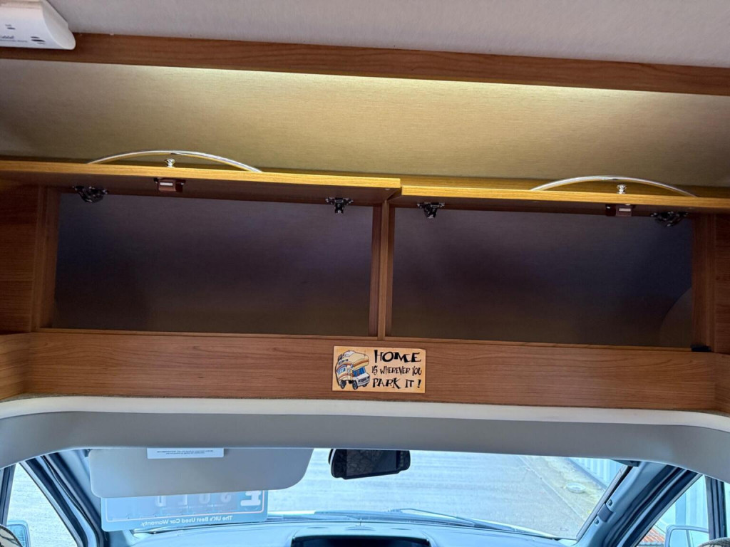 AUTO-TRAIL TRIBUTE 615