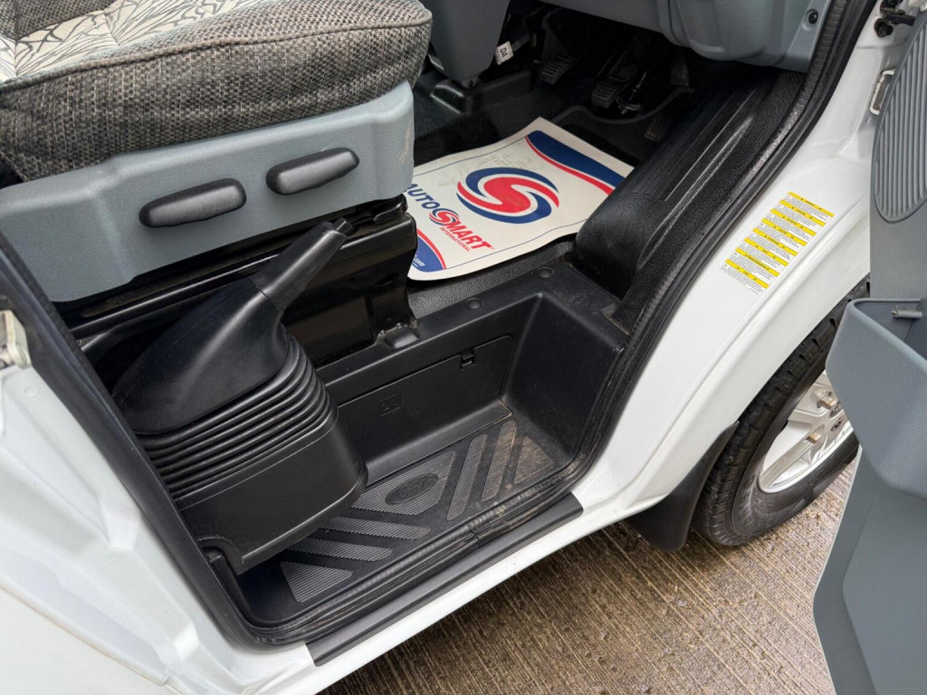 AUTO-TRAIL TRIBUTE 615