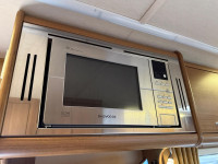 AUTO-TRAIL TRIBUTE 615