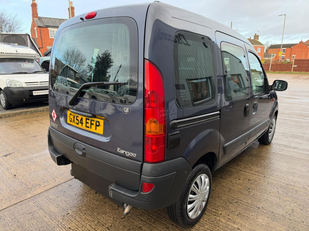 RENAULT ACROSS FREEDOM