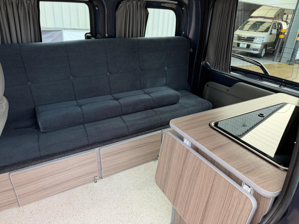 RENAULT ACROSS FREEDOM