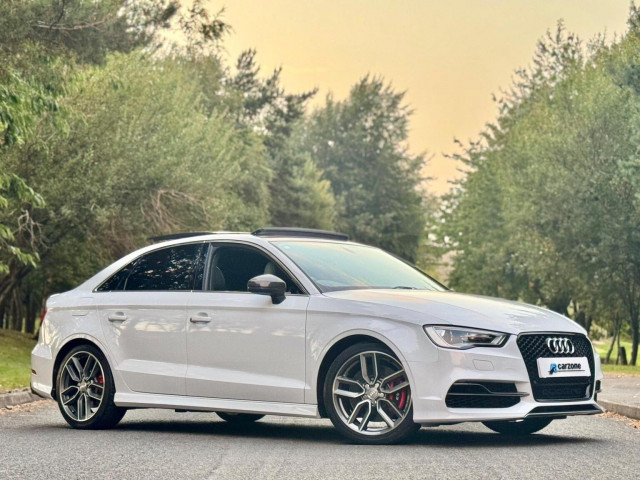 AUDI S3 2.0 TFSI S Tronic quattro Euro 6 (s/s) 4dr (Nav)