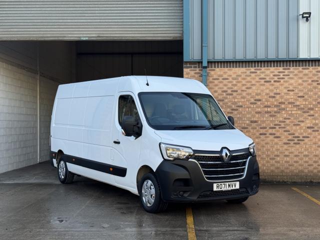 RENAULT MASTER 2.3 FWD LM35 dCi 135 Business+ FWD LONG LWB Medium Roof Euro 6 