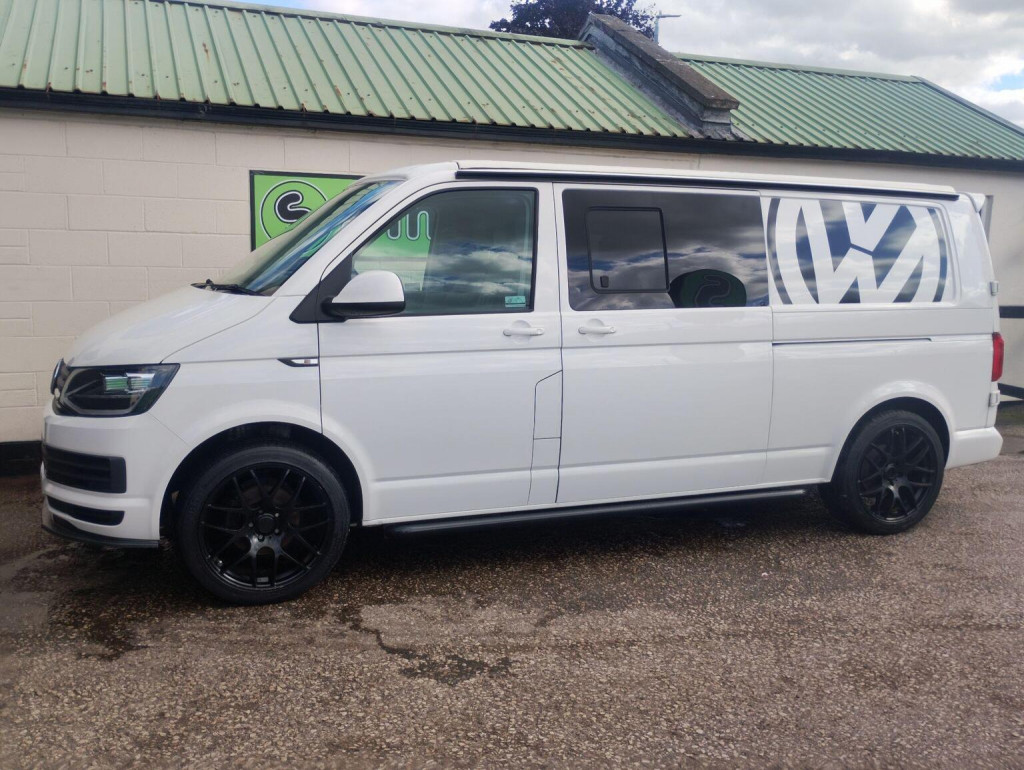 VOLKSWAGEN TRANSPORTER