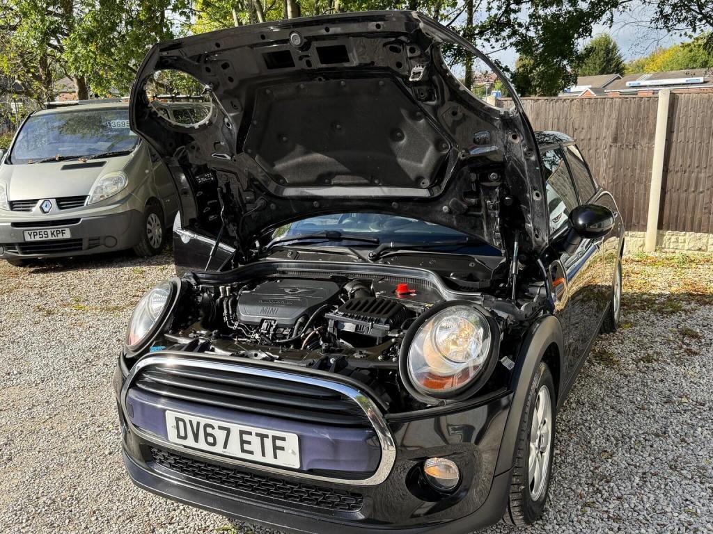MINI HATCH