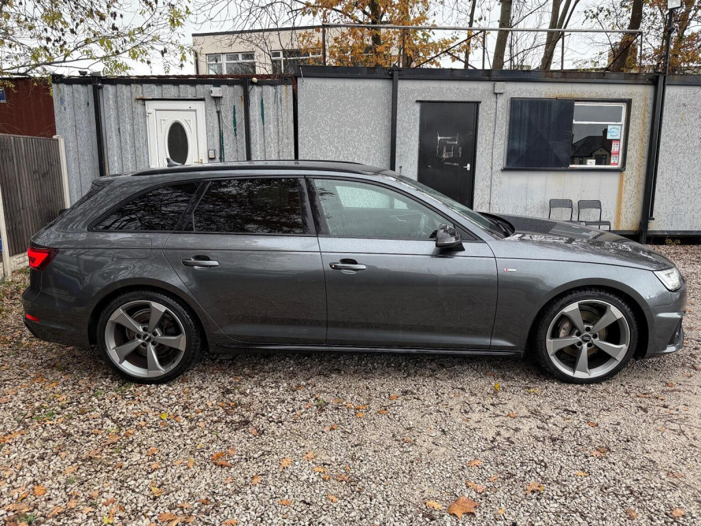 AUDI A4 AVANT