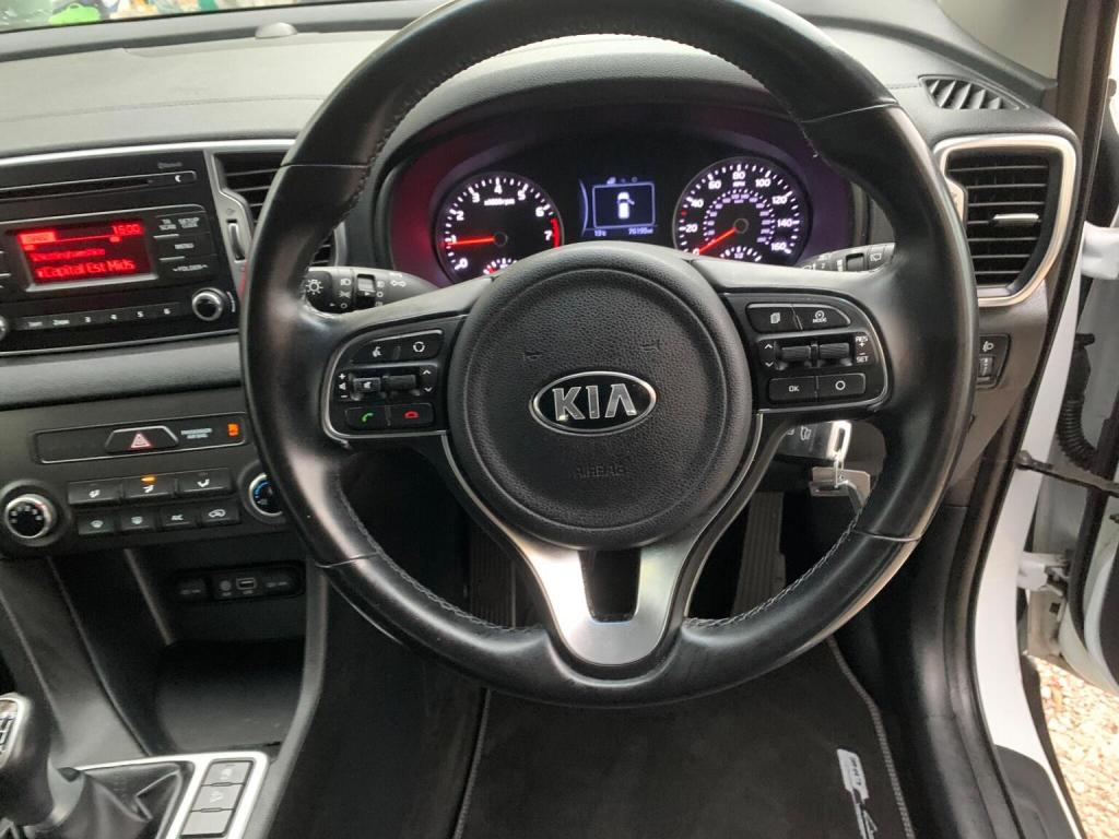KIA SPORTAGE