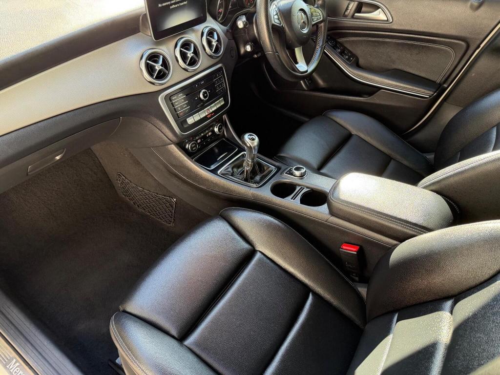 MERCEDES-BENZ GLA CLASS