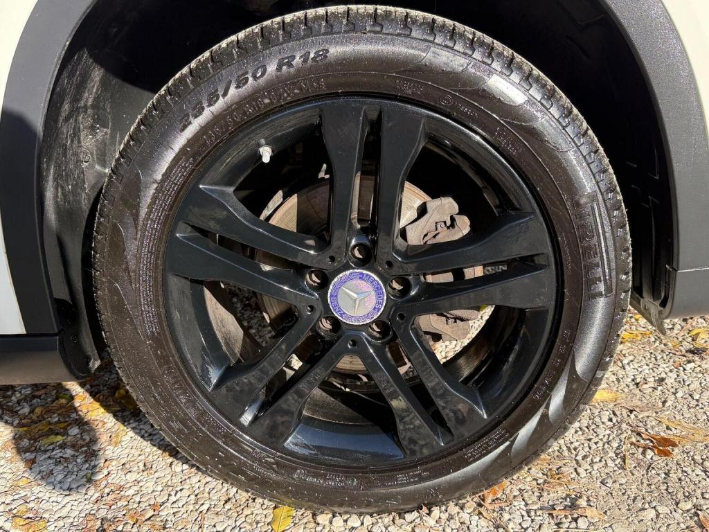 MERCEDES-BENZ GLA CLASS