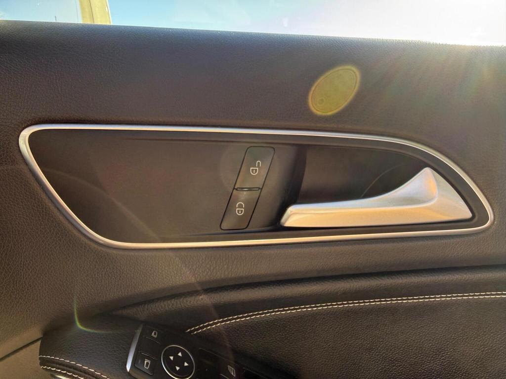 MERCEDES-BENZ GLA CLASS