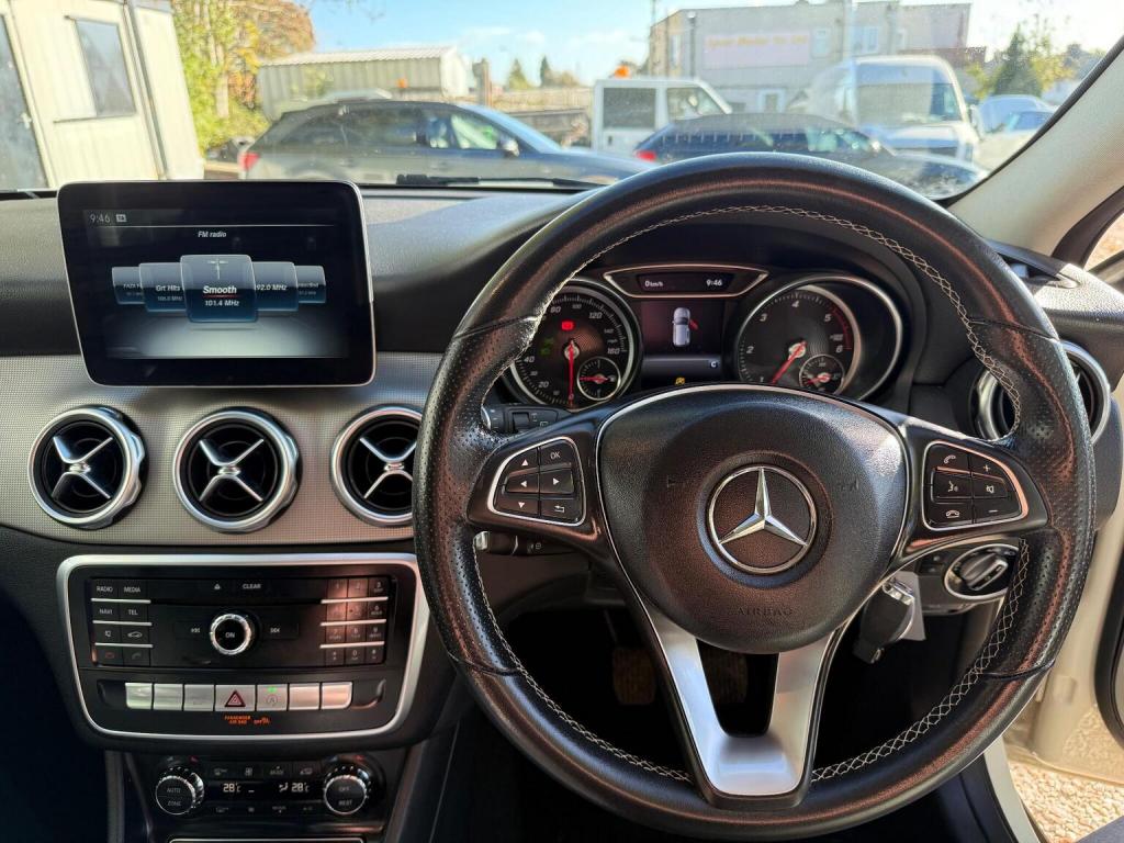 MERCEDES-BENZ GLA CLASS
