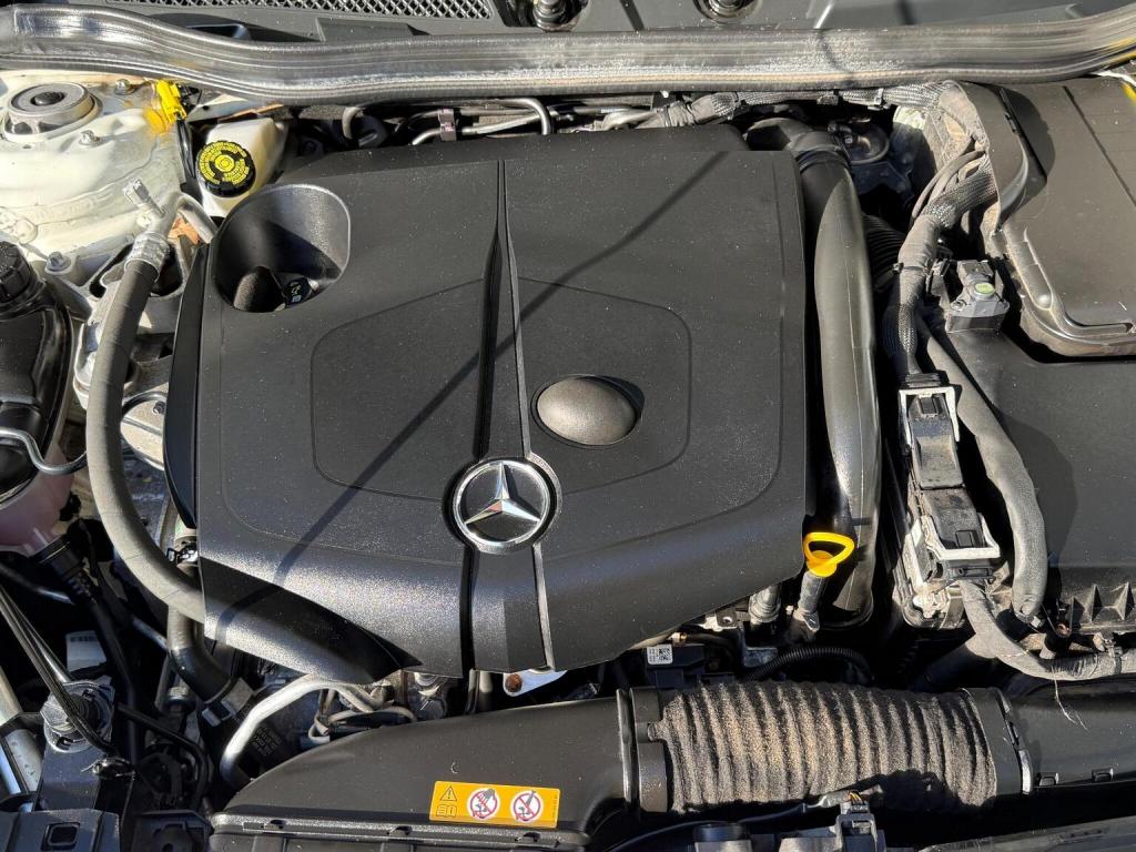 MERCEDES-BENZ GLA CLASS