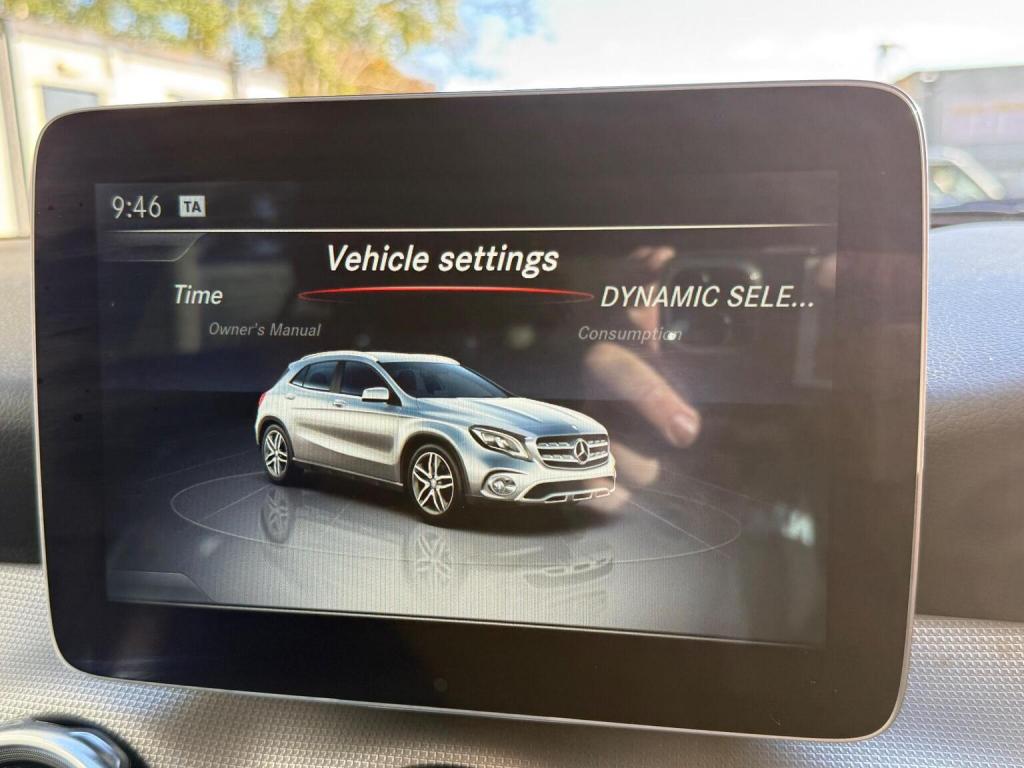 MERCEDES-BENZ GLA CLASS