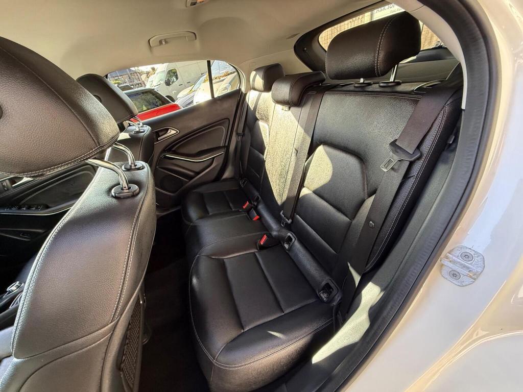 MERCEDES-BENZ GLA CLASS