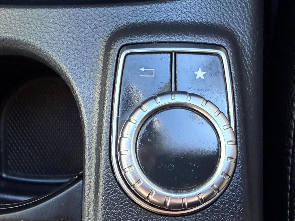 MERCEDES-BENZ GLA CLASS