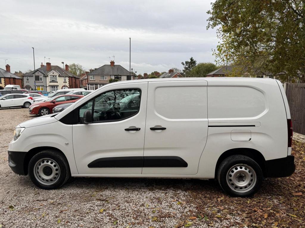VAUXHALL COMBO