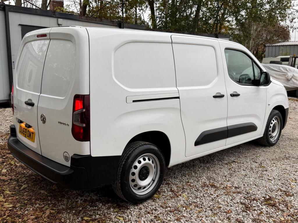VAUXHALL COMBO