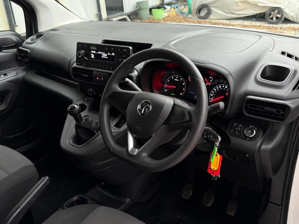 VAUXHALL COMBO