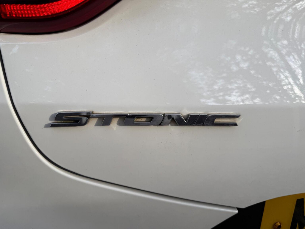 KIA STONIC