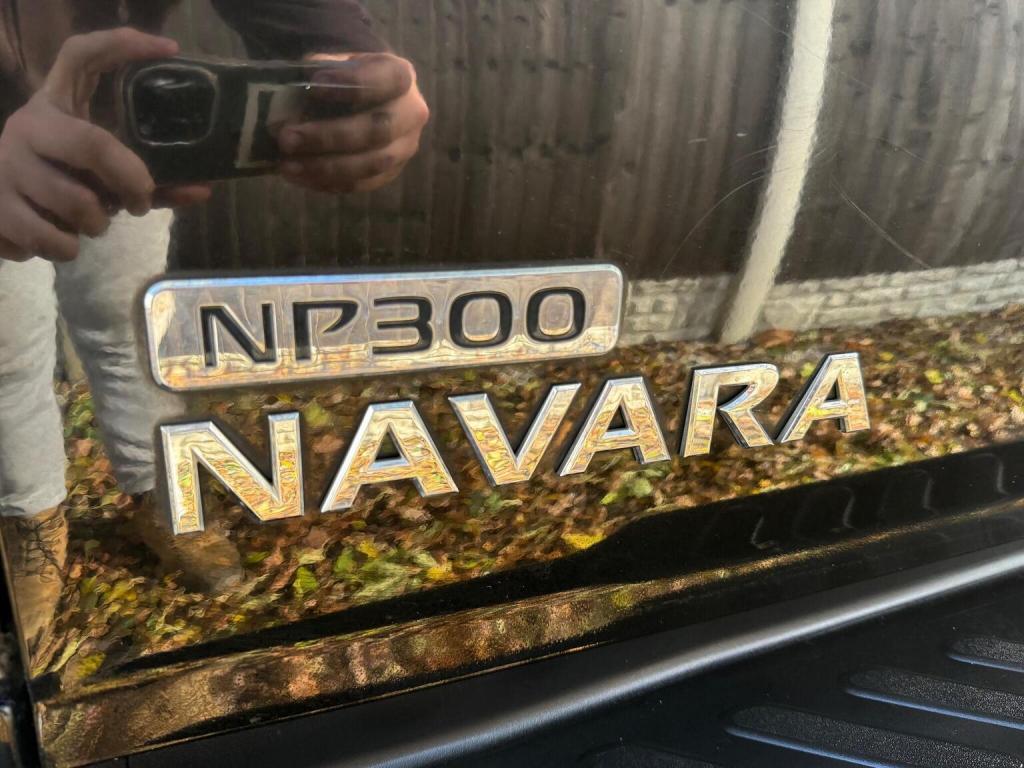 NISSAN NAVARA