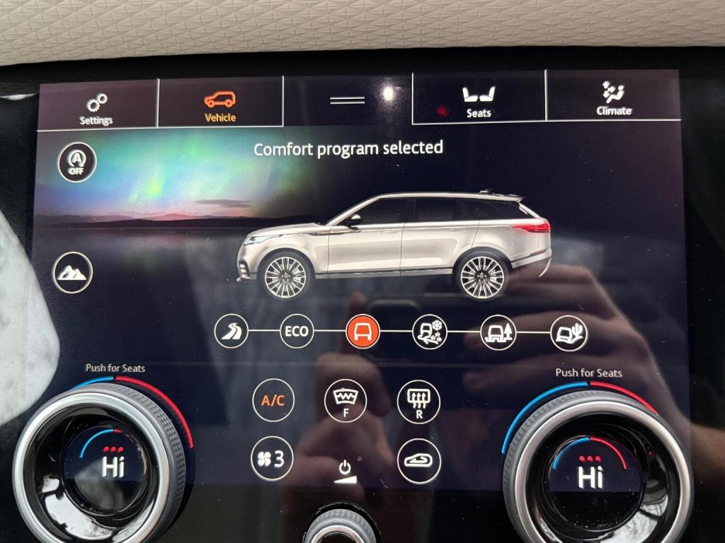 LAND ROVER RANGE ROVER VELAR