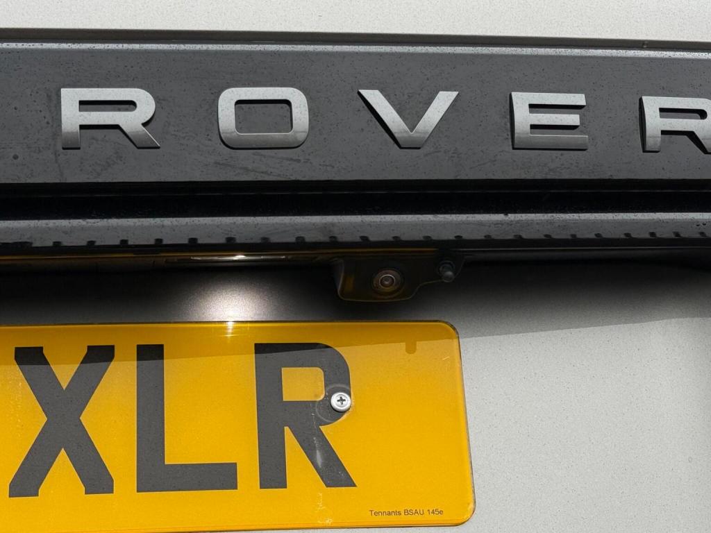 LAND ROVER RANGE ROVER VELAR